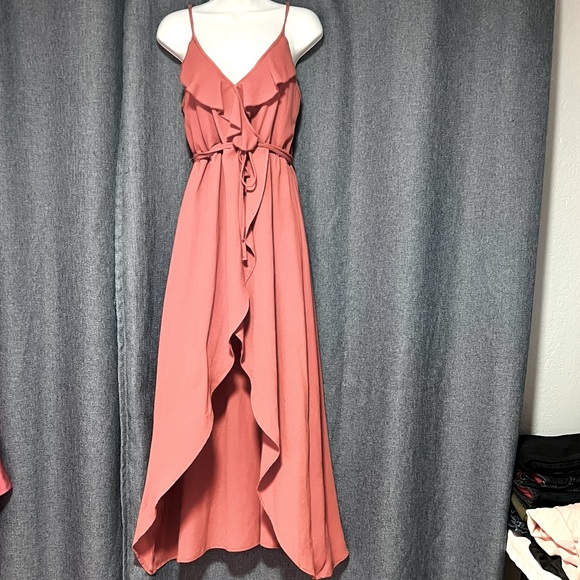 Mind Code Dresses & Skirts - MIND CODE Women’s High Low Ruffled Split leg Dress size: Medium